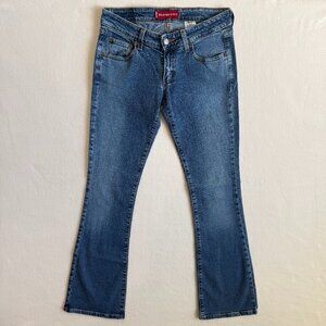 Levi’s 524 Jeans Too Superlow Bootcut Size 5JR Long Blue Y2K Low Rise Denim